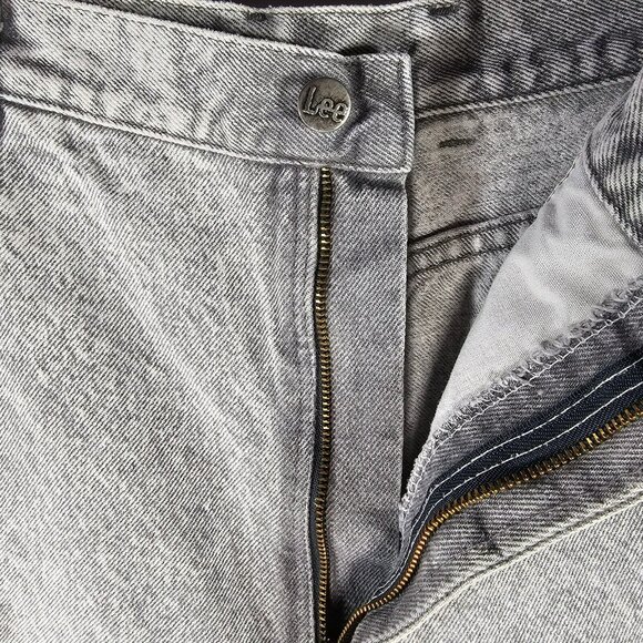 Vintage Lee High Rise Mom Jeans Women's Size 28x29" Light Gray Stone Wash - Picture 5 of 11